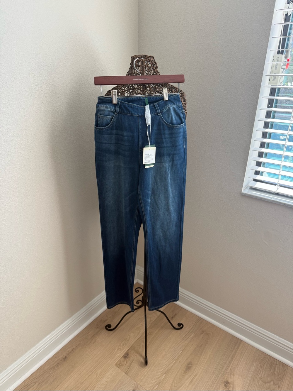 HALARA blue denim straight-leg jeans